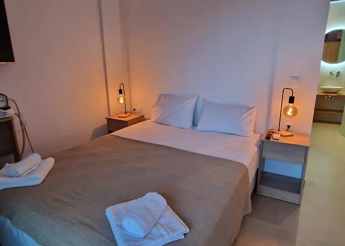 Ivanka's * Skala Rachoni (Thasos)